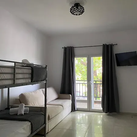 Arista Holidays Olympiada
