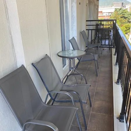Arista Holidays Apartment *