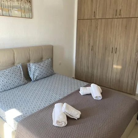 Arista Holidays Olympiada